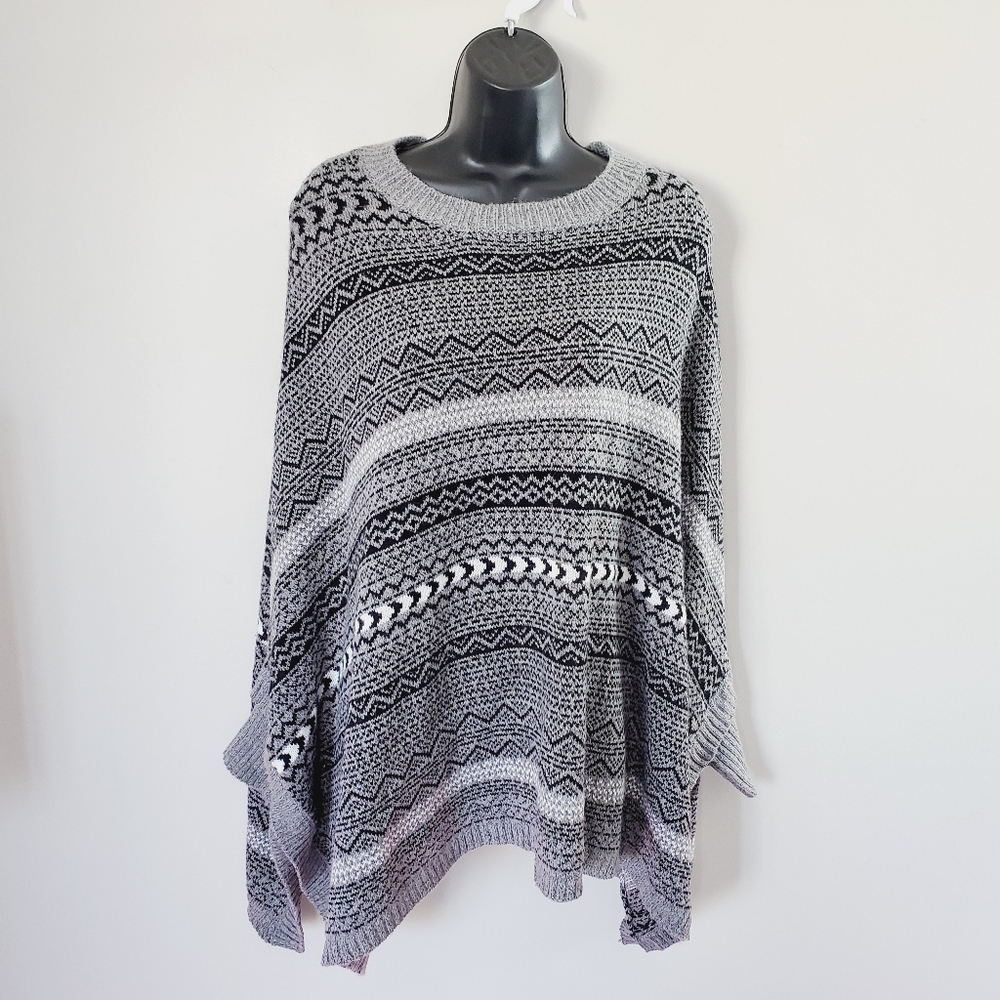 S2 Papillon Aztec Boho Western Southwestern Poncho